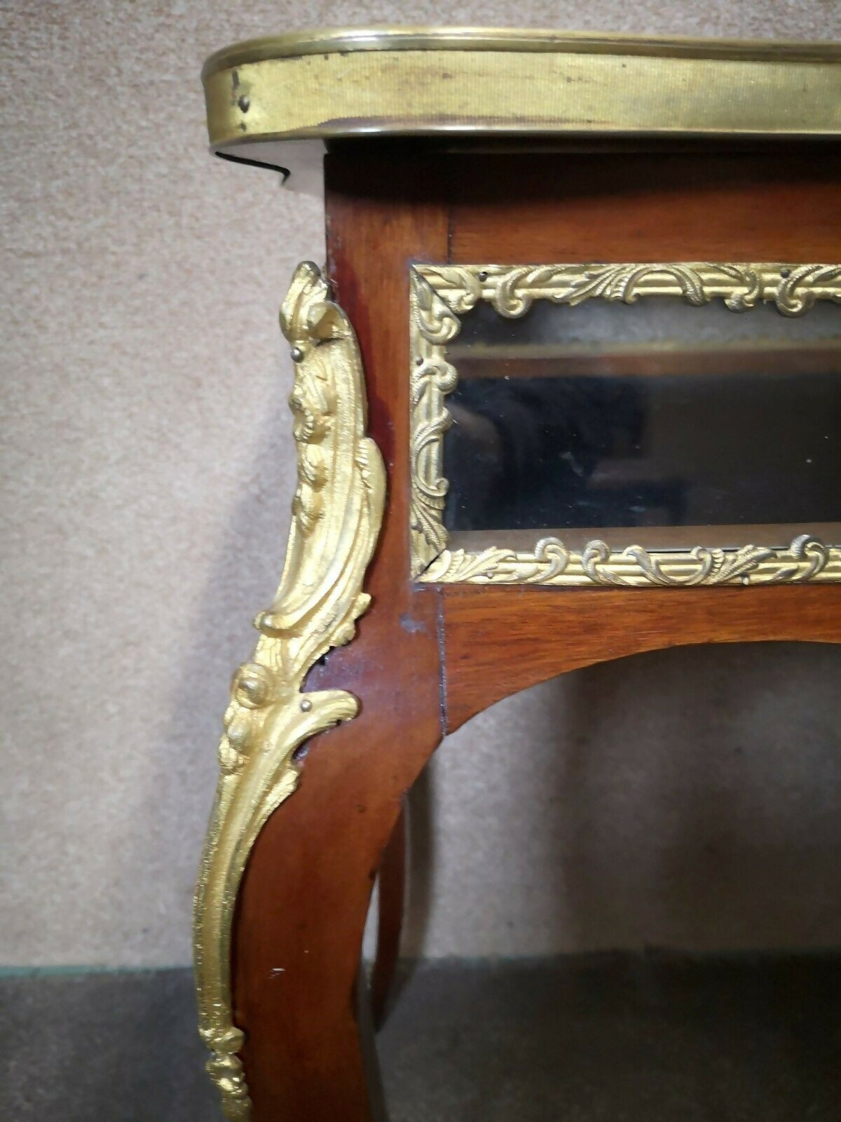 Antique Mahogany Bijouterie Table / Display Table