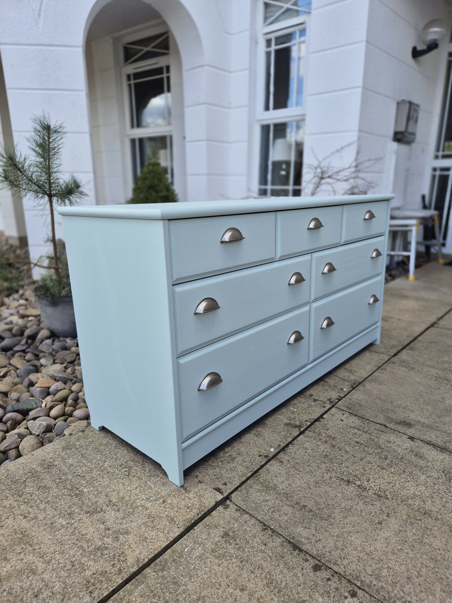 Beautiful large chest of drawers