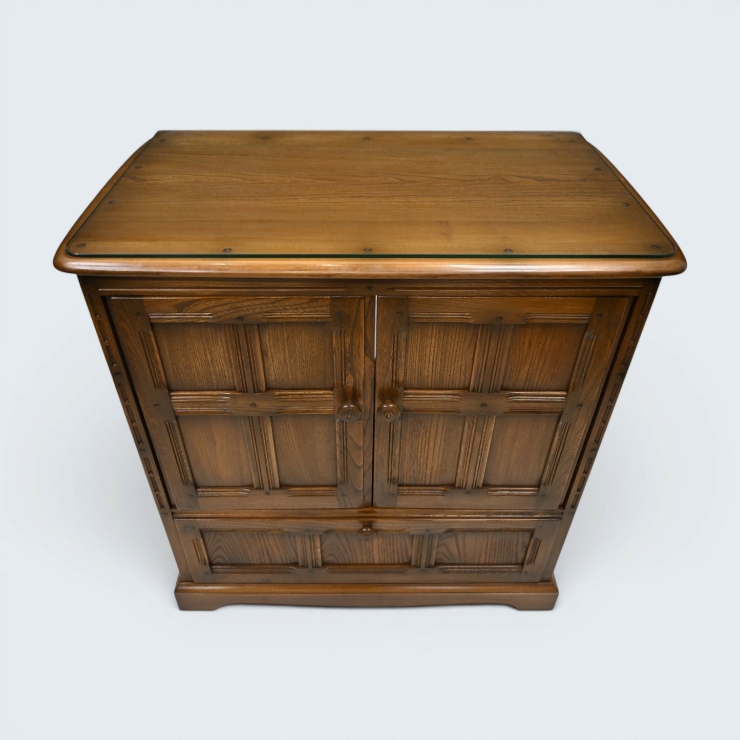 Ercol Mural TV Video Cabinet Golden Dawn Hideaway Doors Model 839 FREE Delivery*