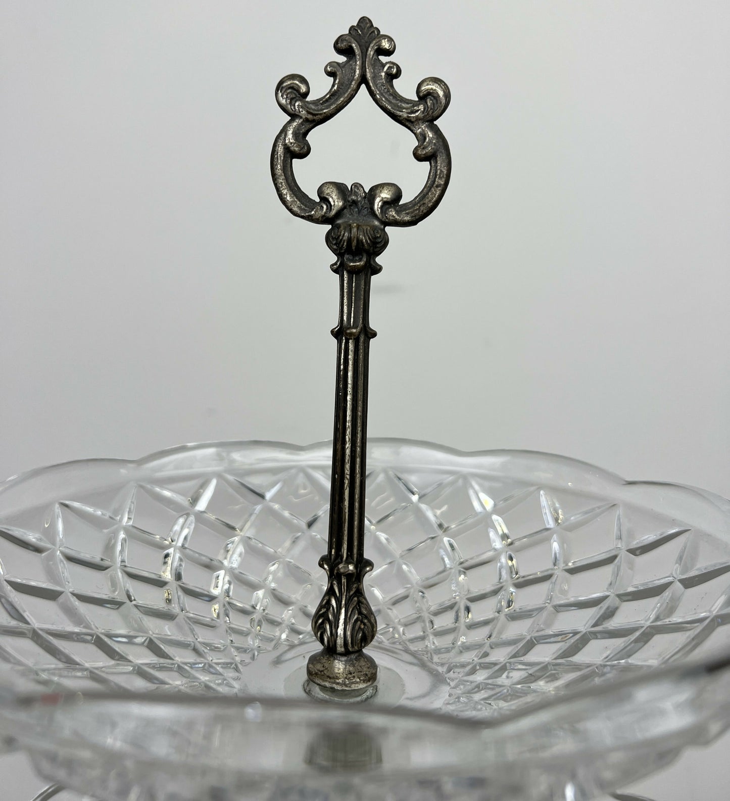Bomboniere Vintage French Crystal Cut Three Tier Serving Cake Stand LOT 6439