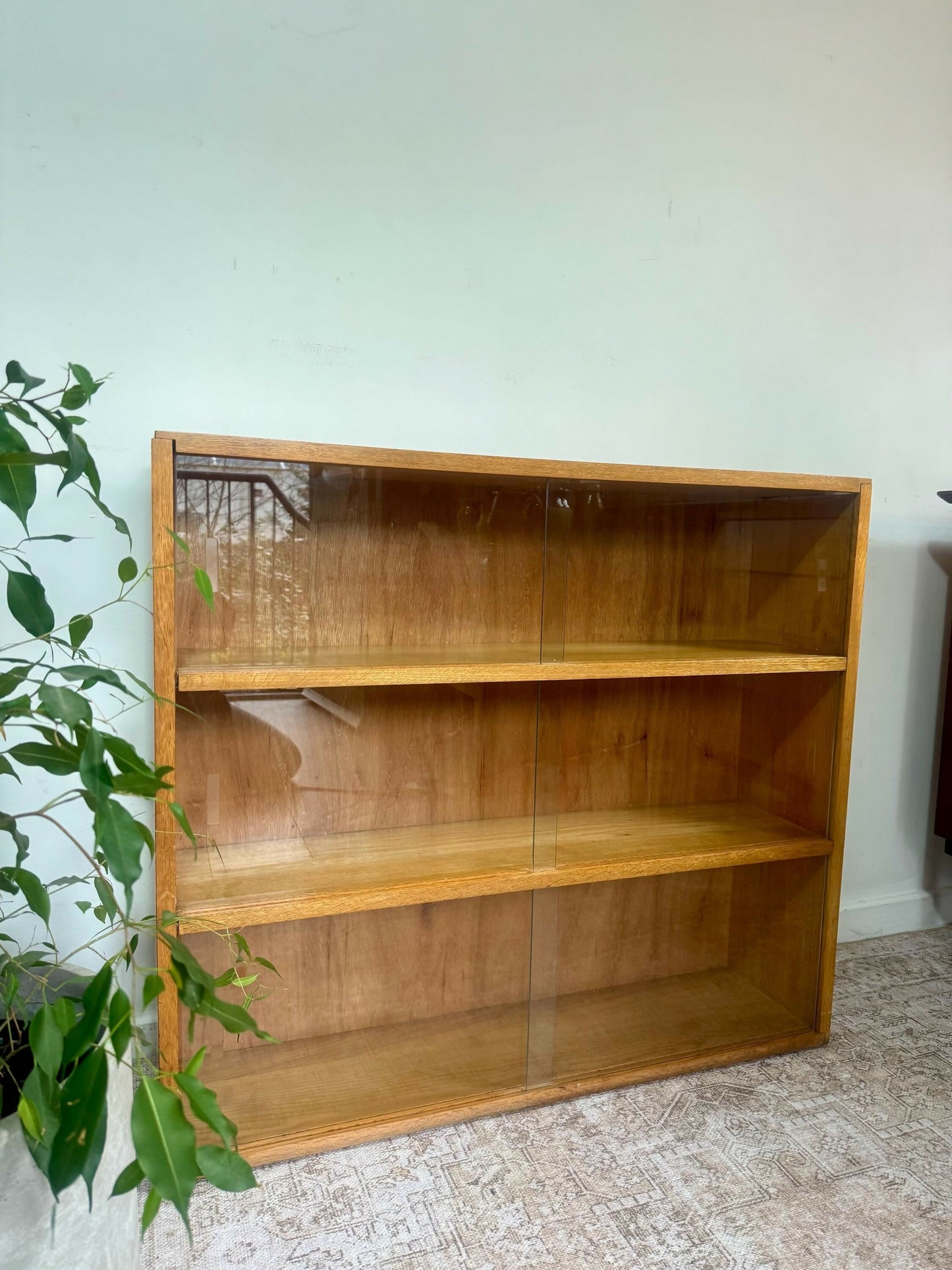 Mid century retro vintage bookcase shelves display cabinet