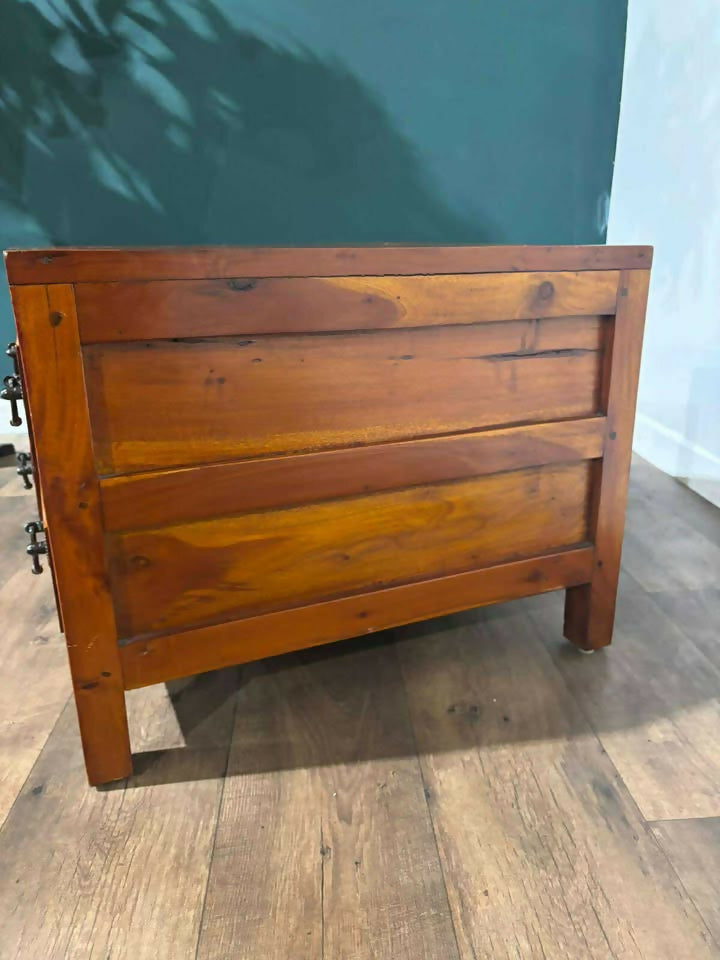 Oriental Style Hardwood Lamp Tableas