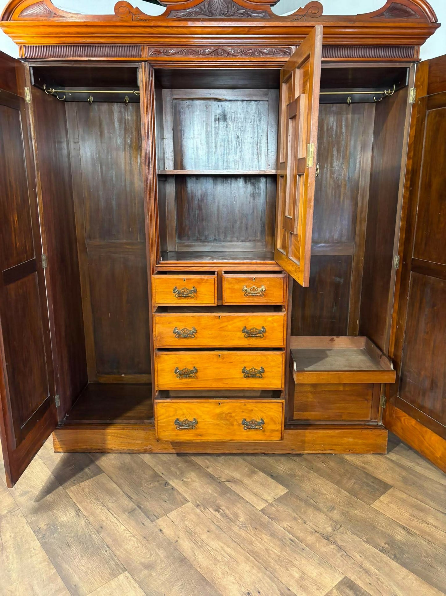 Edwardian Mahogany Compactum Wardrobe