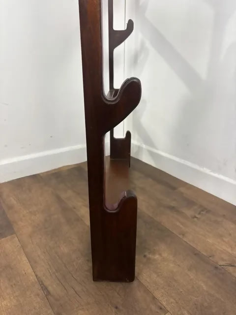 Vintage Oak Wall Mounted Gun Rack – Four Gun Holder
