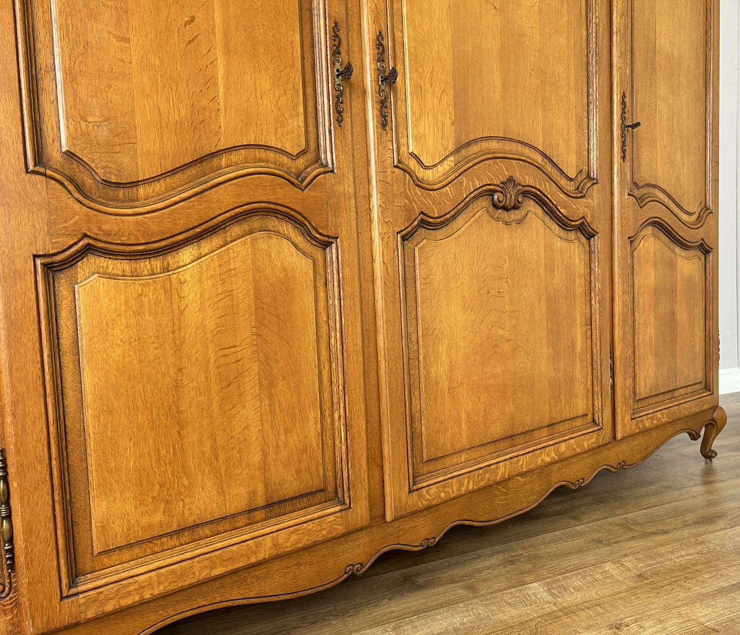 Wardrobe Vintage French Louis XVI Style Oak Three Door Carved Armoire LOT 6492