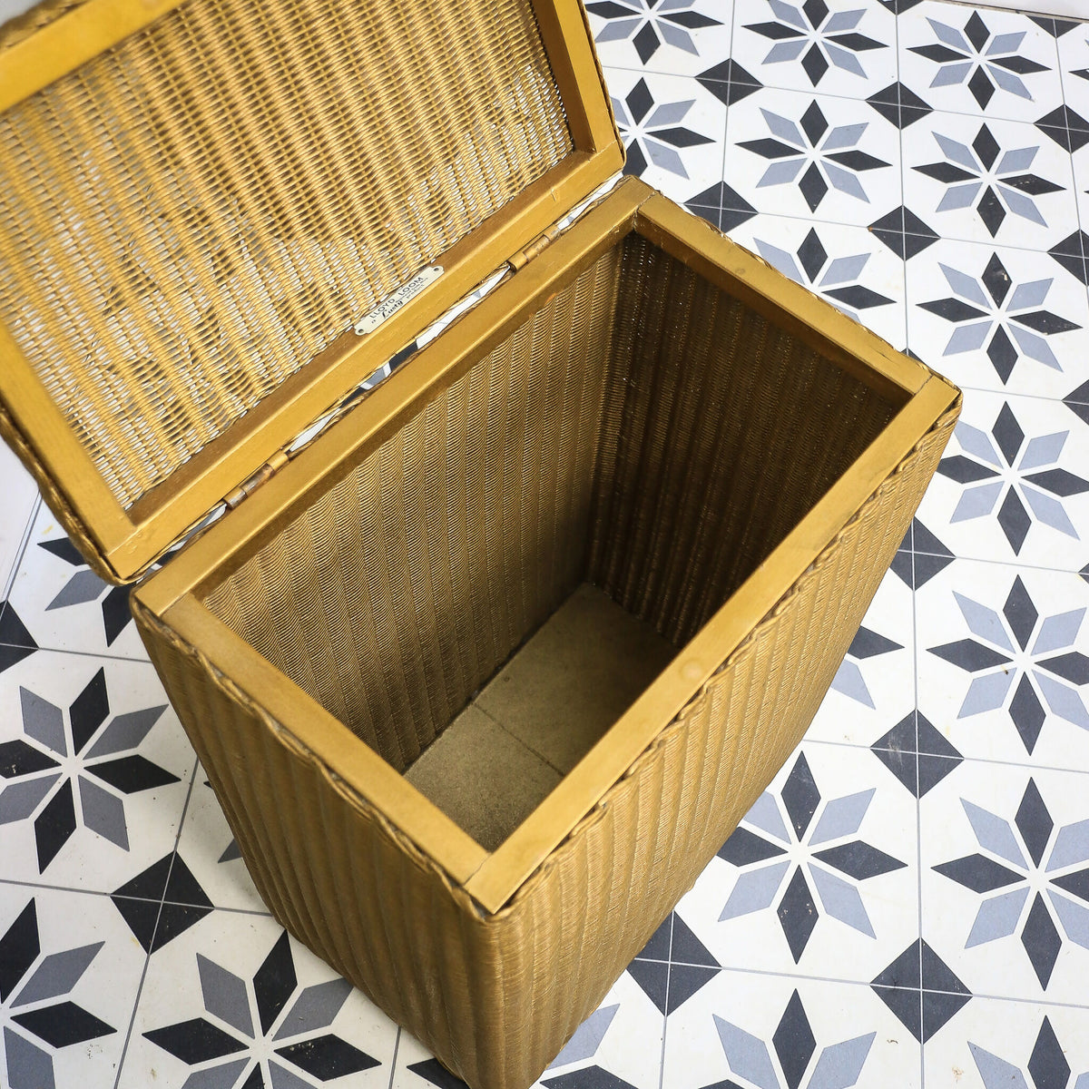 Lloyd Loom Lusty Linen Laundry Bin Basket in Gold