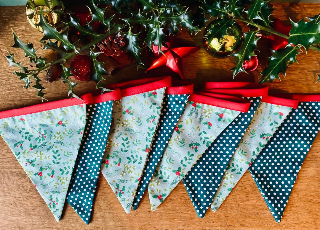 Handmade Christmas Bunting (Holly & Mistletoe)