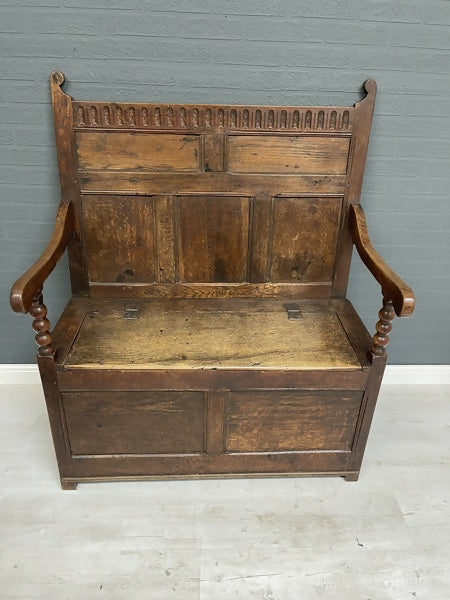 An Oak 17th Century Antique Monks Bench