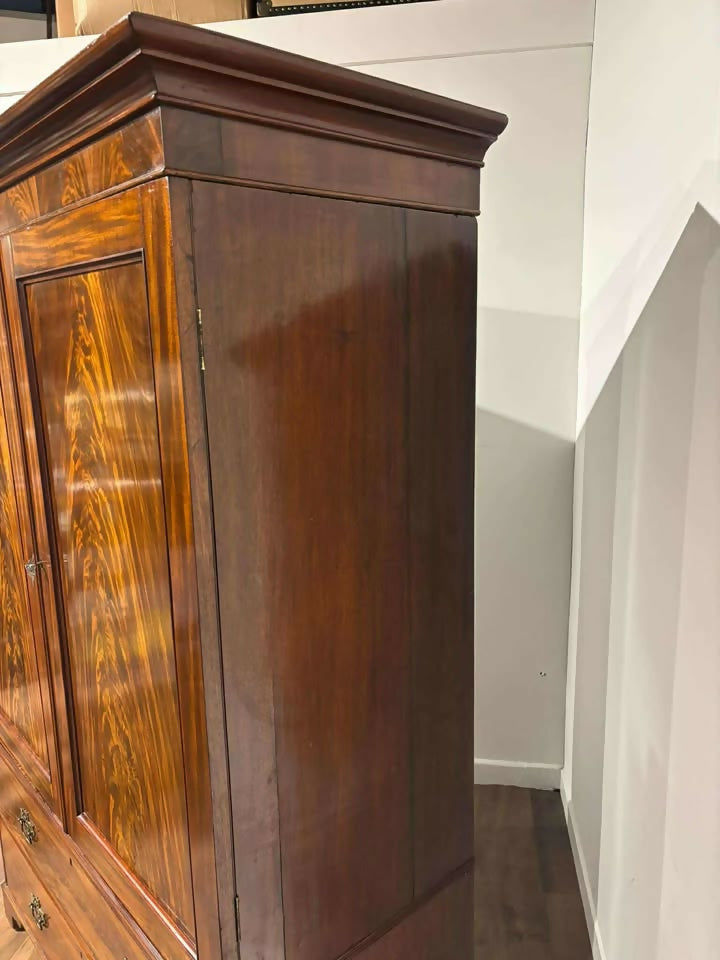 Victorian Mahogany Hanging Cupboard / Wardrobe