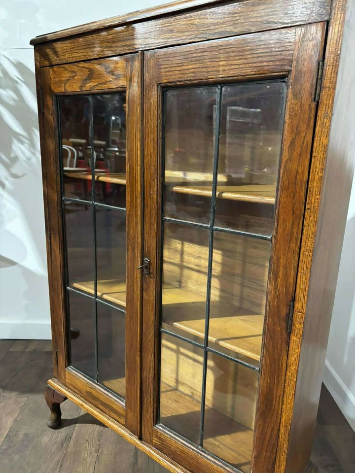 Vintage Oak Two Door Bookcase– Leaded Glass Doors