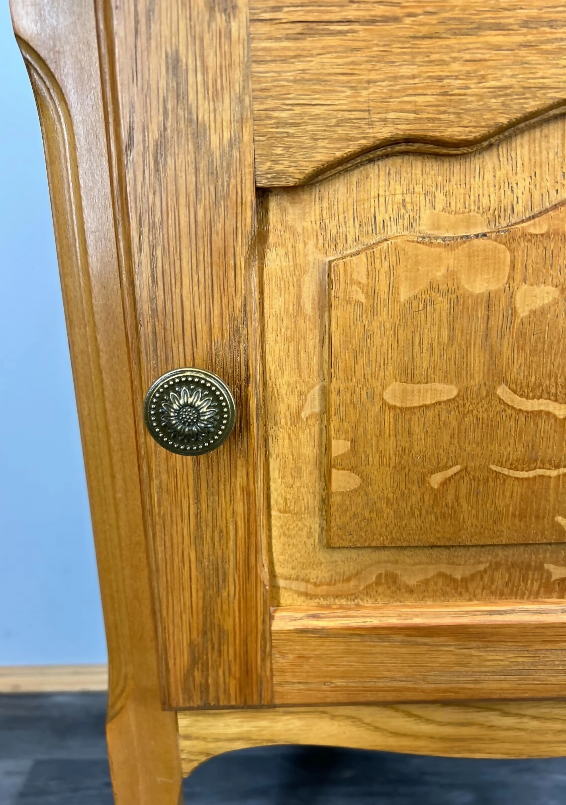 Bedside Table Vintage French Louis XVI Style Oak Cabinet Nightstand LOT 3728