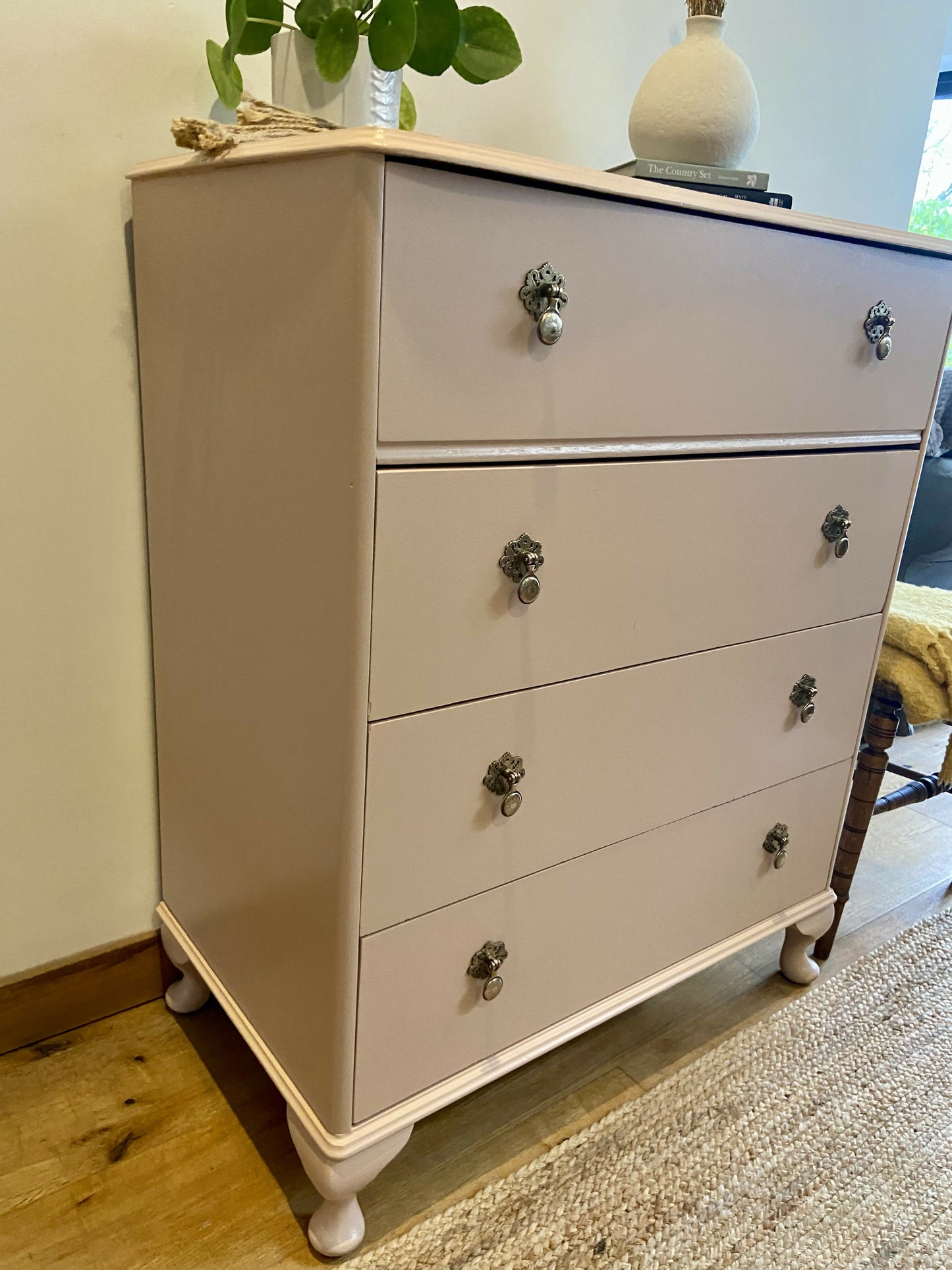 Vintage chest of drawers, pink