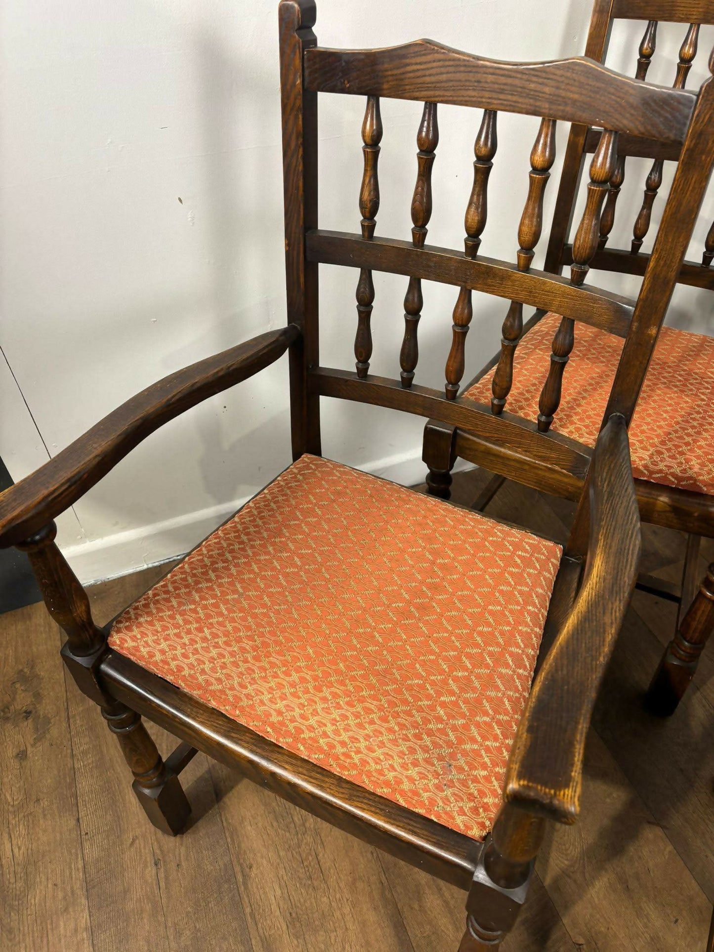Vintage Set of Six Oak Dining Chairs (Including 2 Carvers)