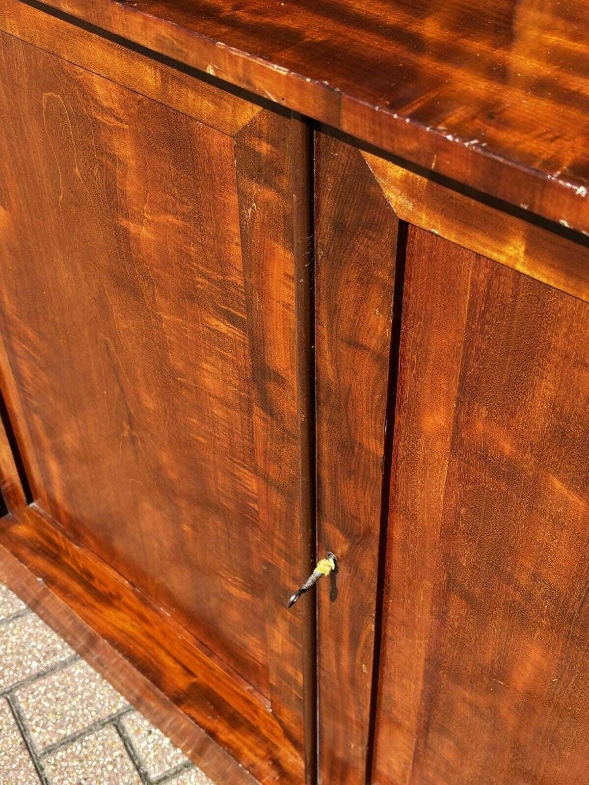 Georgian Mahogany Breakfront Library Bookcase, Adjustable Shelves. 2 Keys