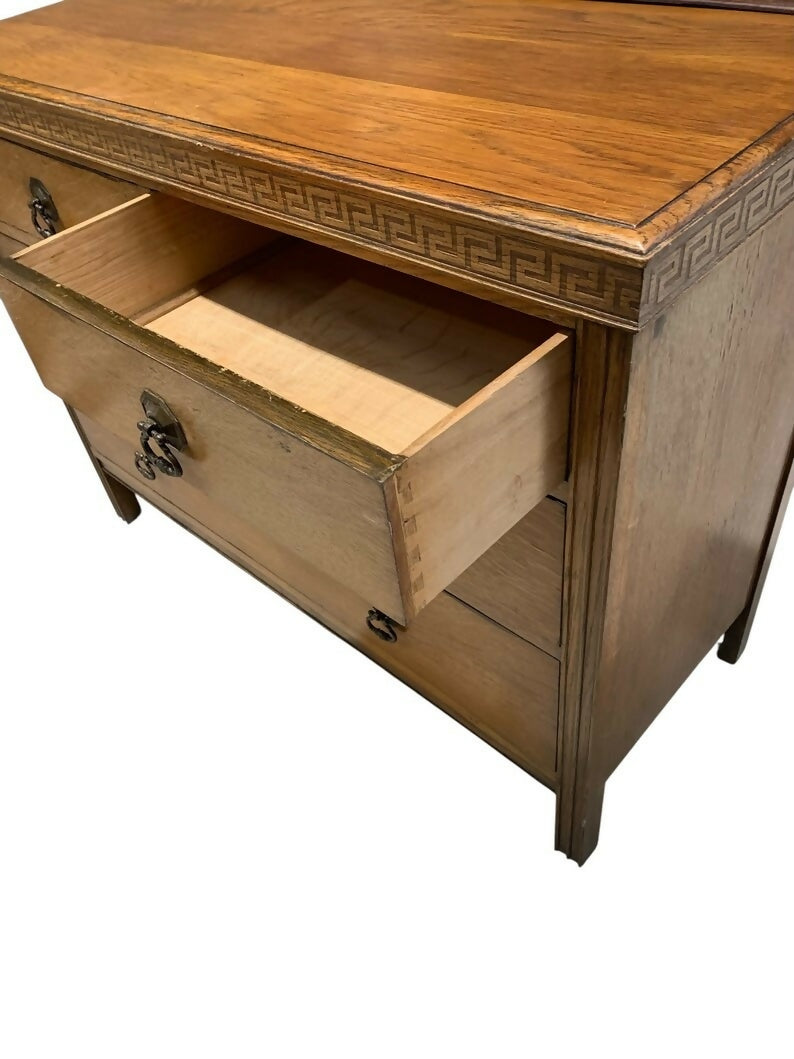 Antique Oak Art Deco period chest drawers