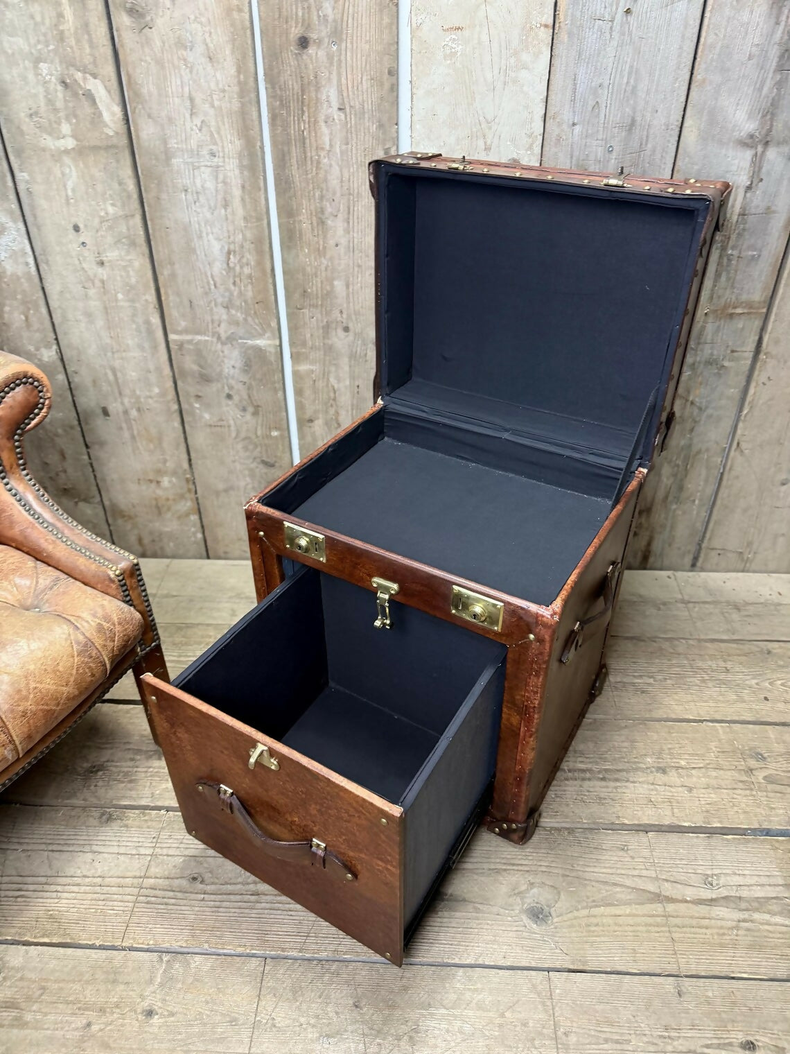 Luxury bridle leather 1 draw bedside cabinet