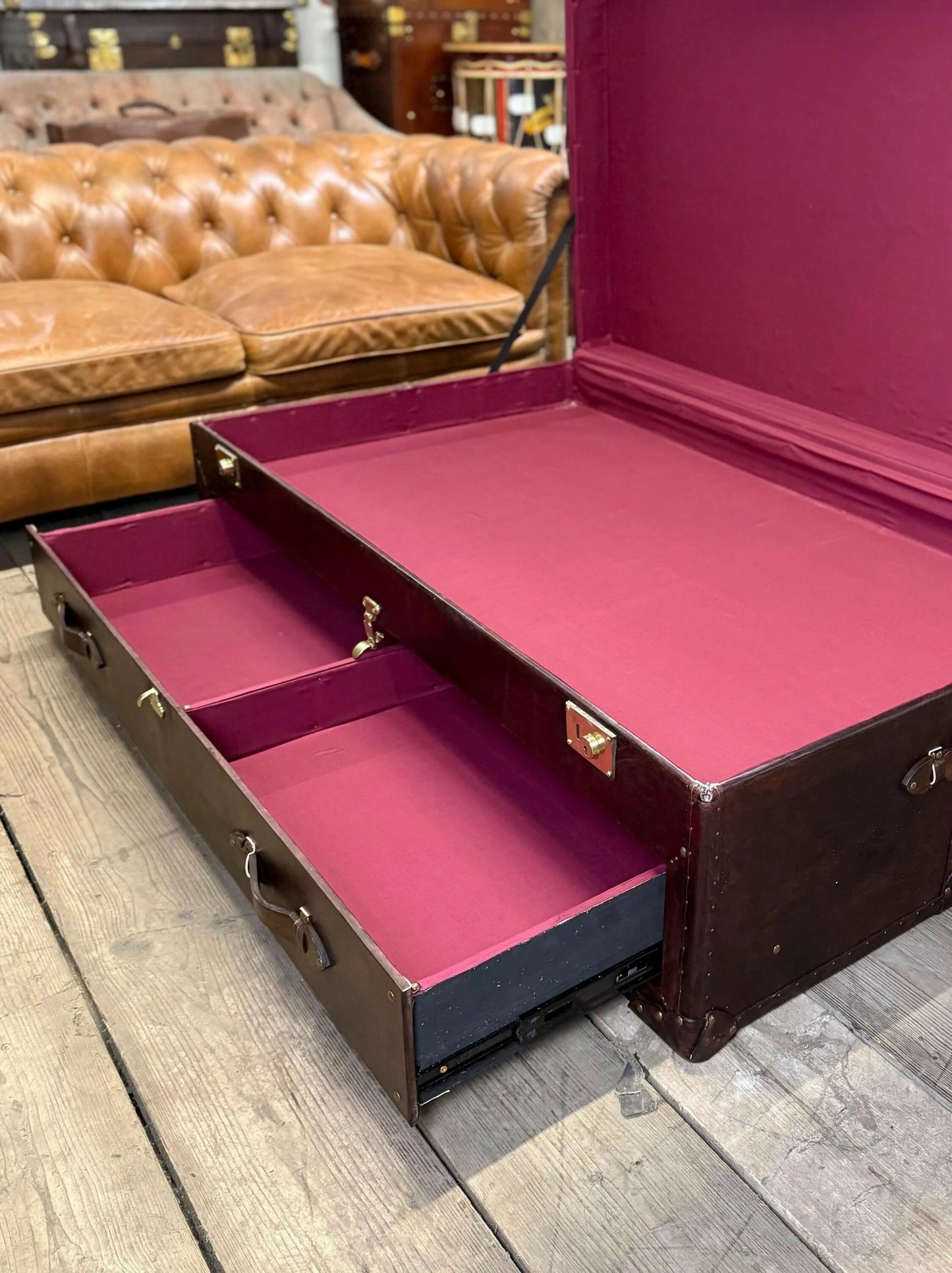XXL Chestnut Brown Saddle Leather Reception Storage Trunk