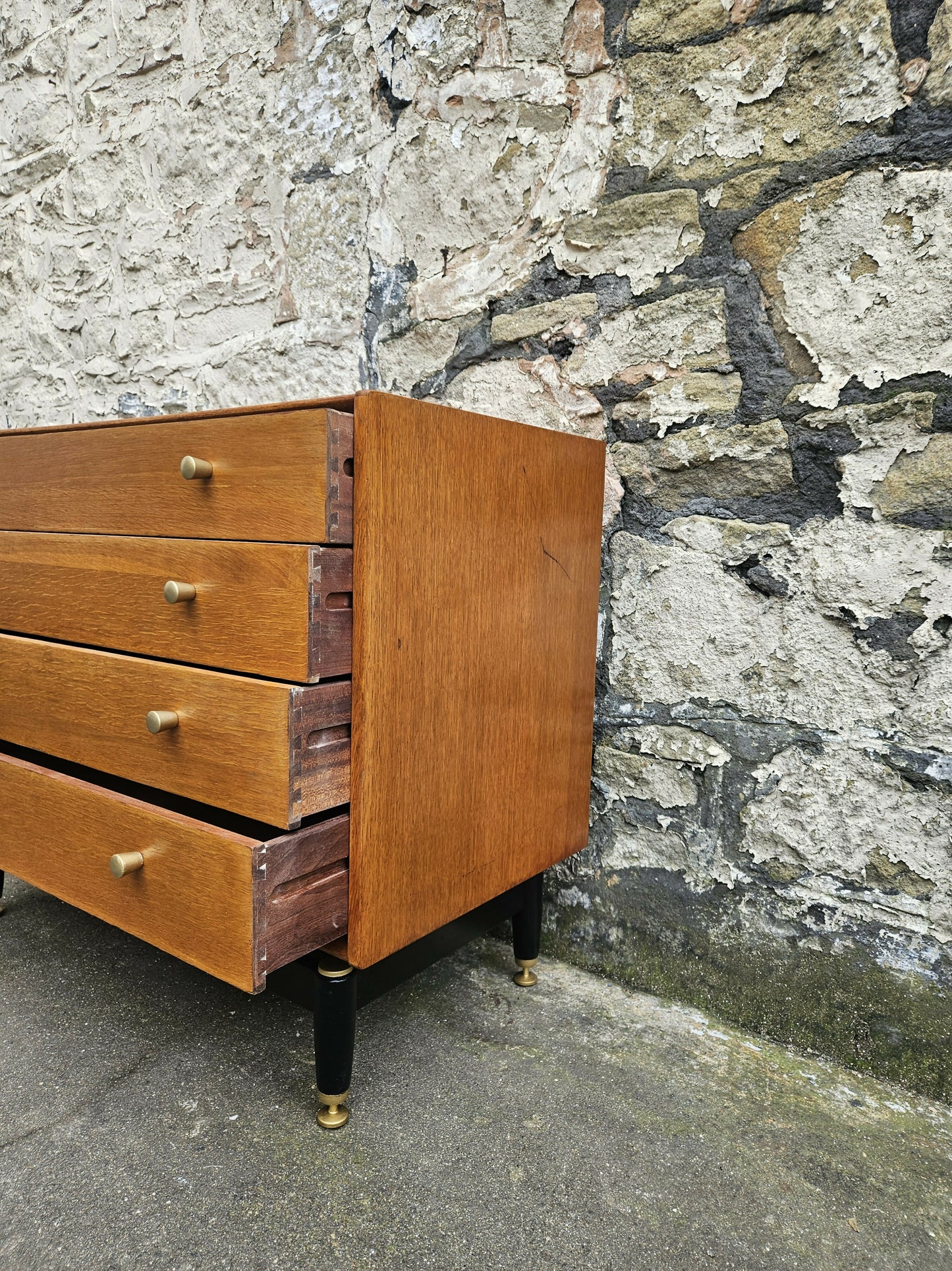 G Plan Brandon Range Four Drawer Chest Of Drawers In Oak With Ebonised Detailing