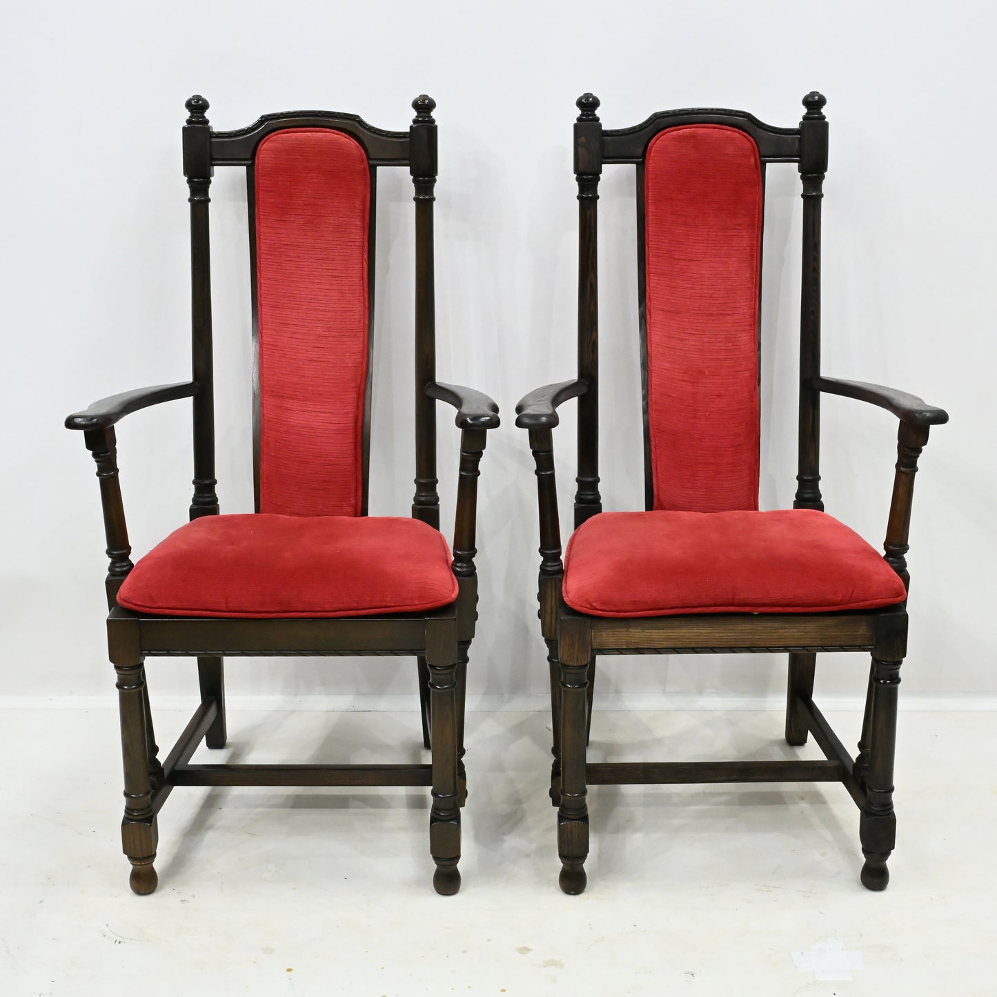 8 Ercol Hampton Dining Chairs Including 2 Carvers Red Upholstery FREE UK Delivery. SBR11033/1010E