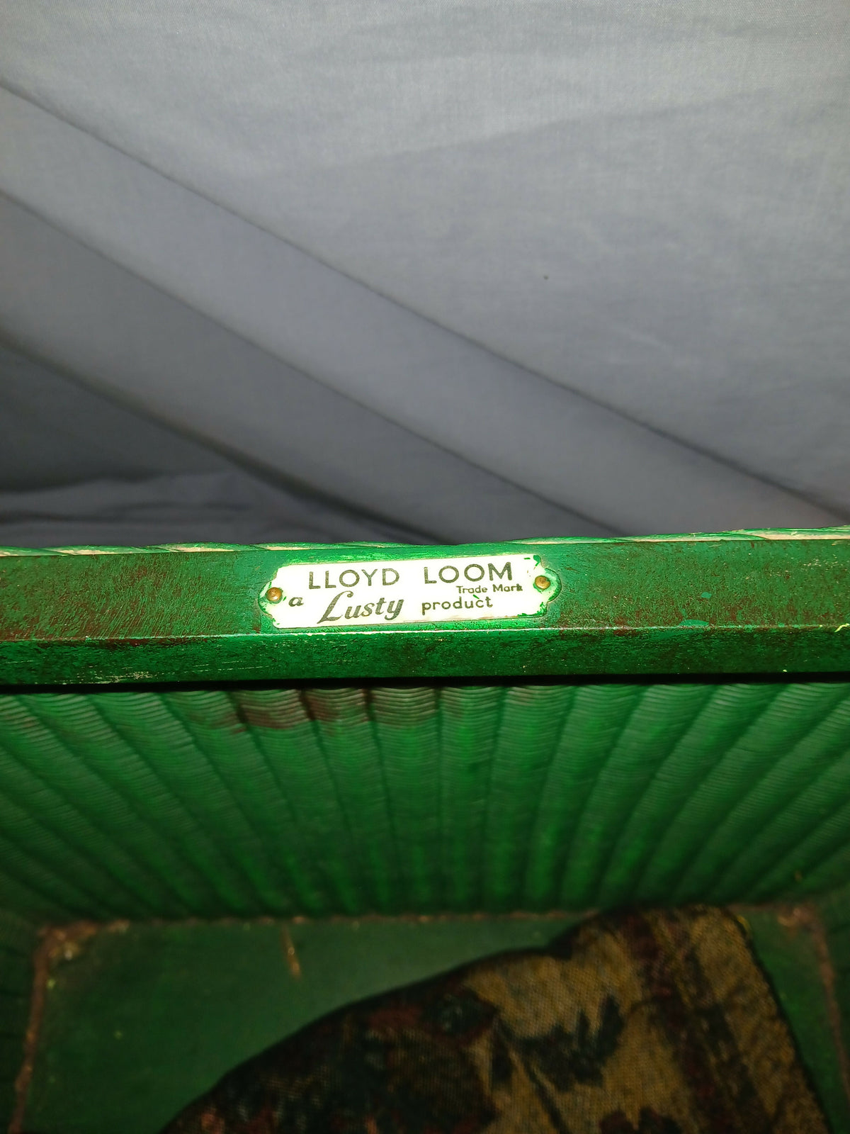 Genuine Lloyd Loom box 42 x 42 x 30 cm needs refurbishing