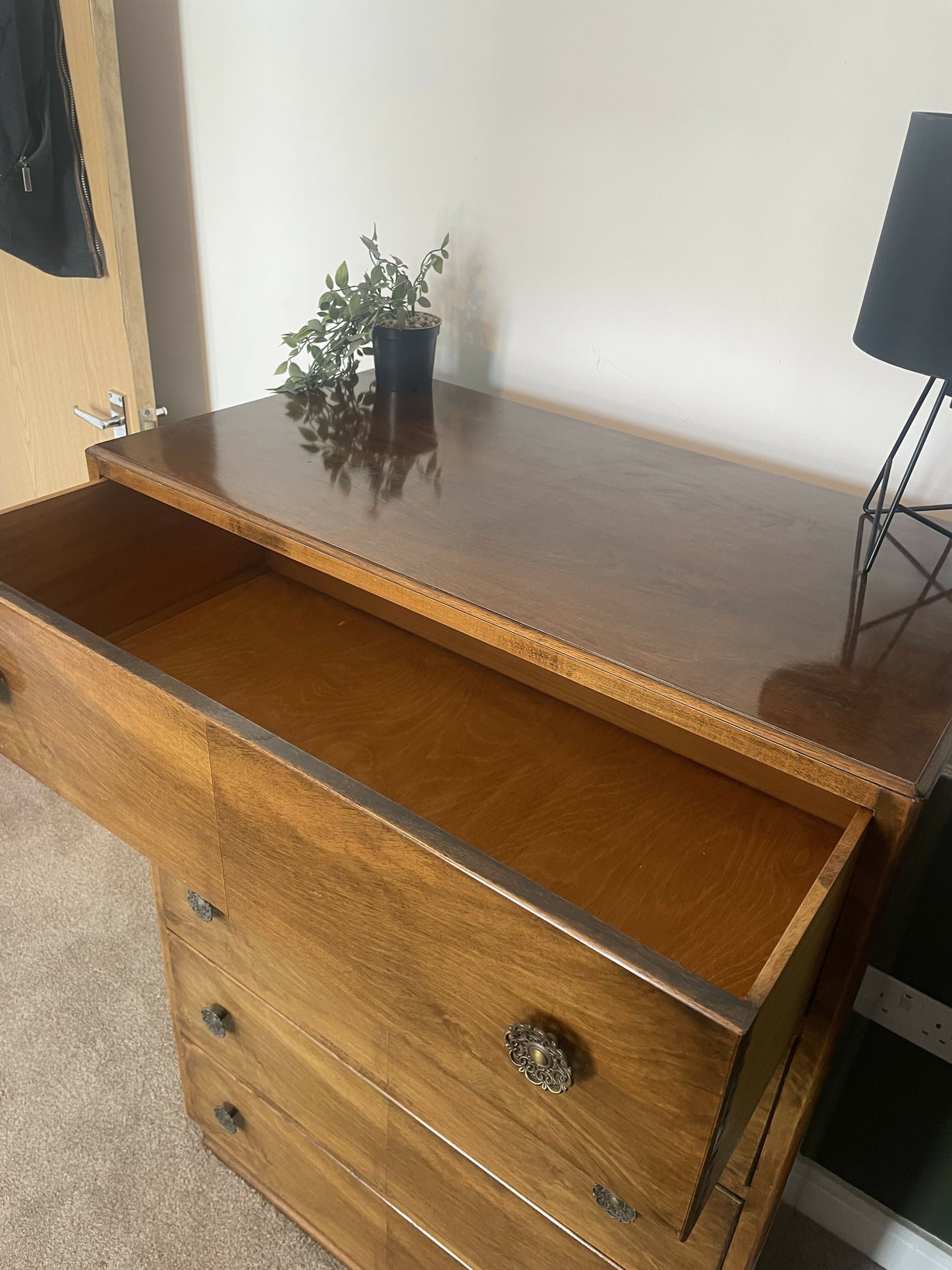 Harris Lebus, Vintage Mid Century Chest of Drawers / Tallboy – 5 Drawer – Beautiful Figured Wood Veneer – 1950s Style