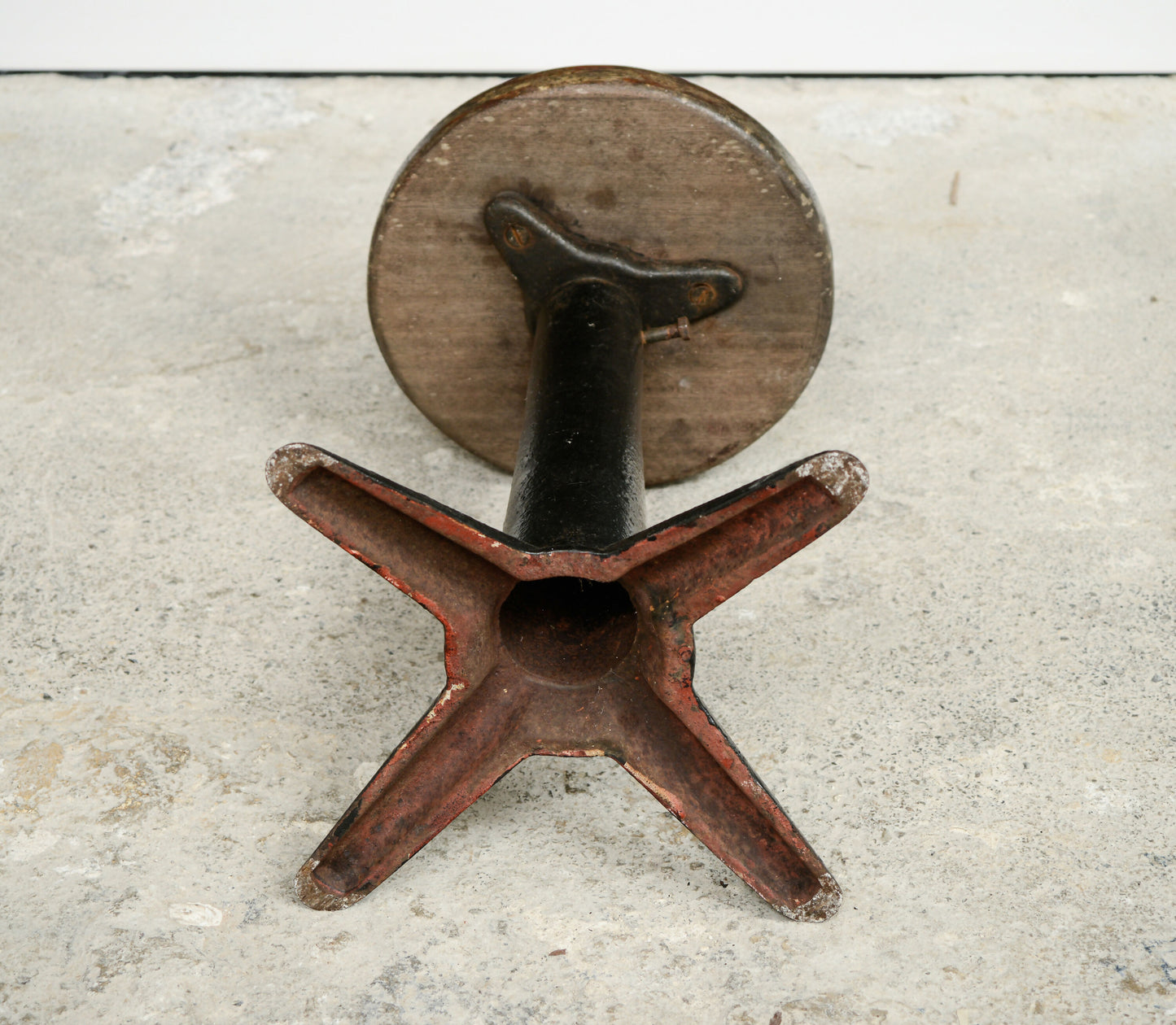 Antique Singer Sewing Machinists Stools - Cast Iron - Adjustable Height -SKU 166