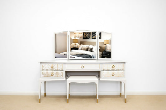 Stag Dressing table with mirror and stoolGRA