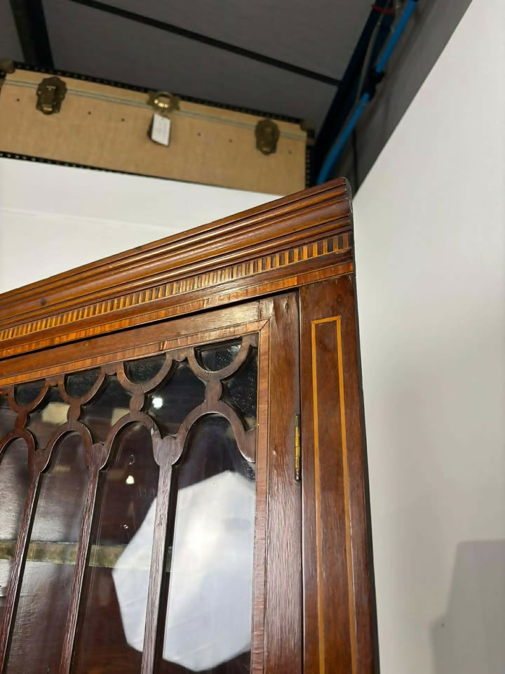 Edwardian Mahogany Inlaid Glass Fronted Corner Cabinet