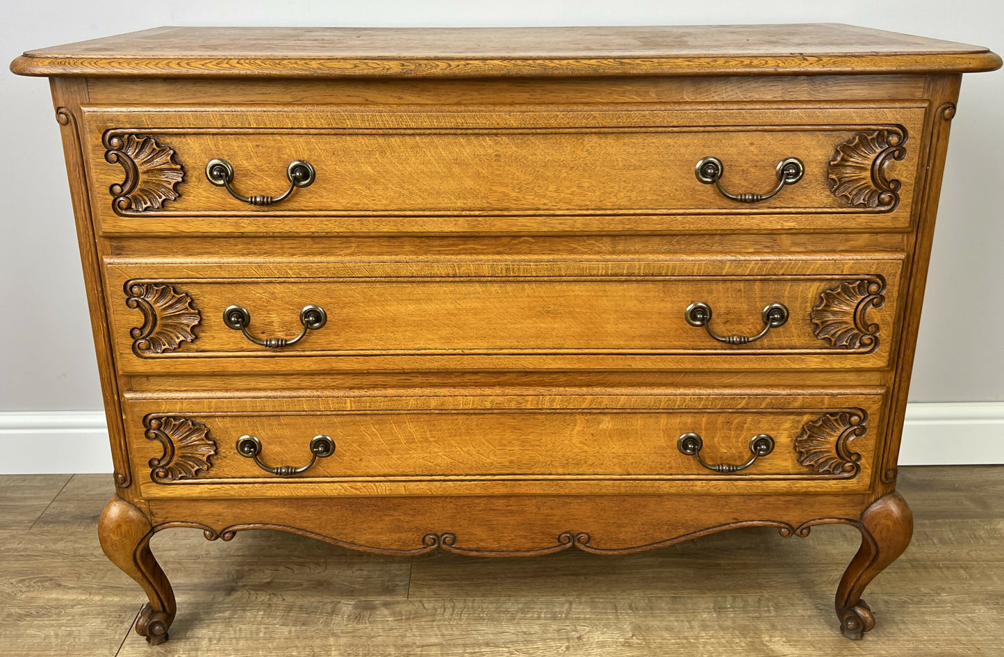 Chest of Drawers Vintage French Louis Oak 3 Drawers Carved Cabinet LOT 6259