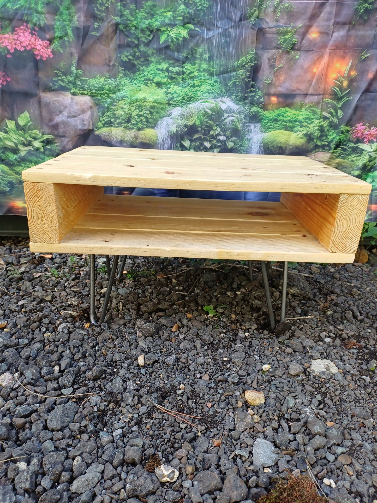 Side Table with hairpin legs