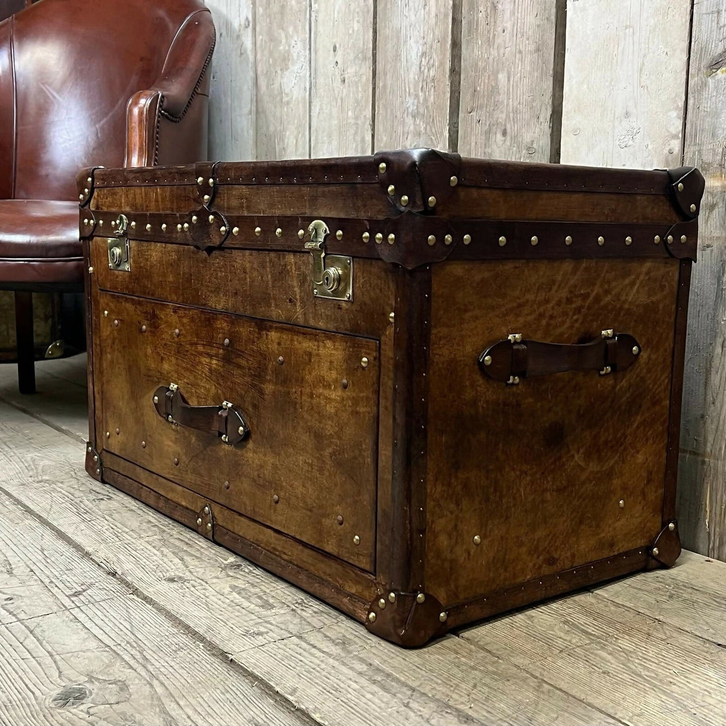 English Handcrafted Luxury Leather Trunk