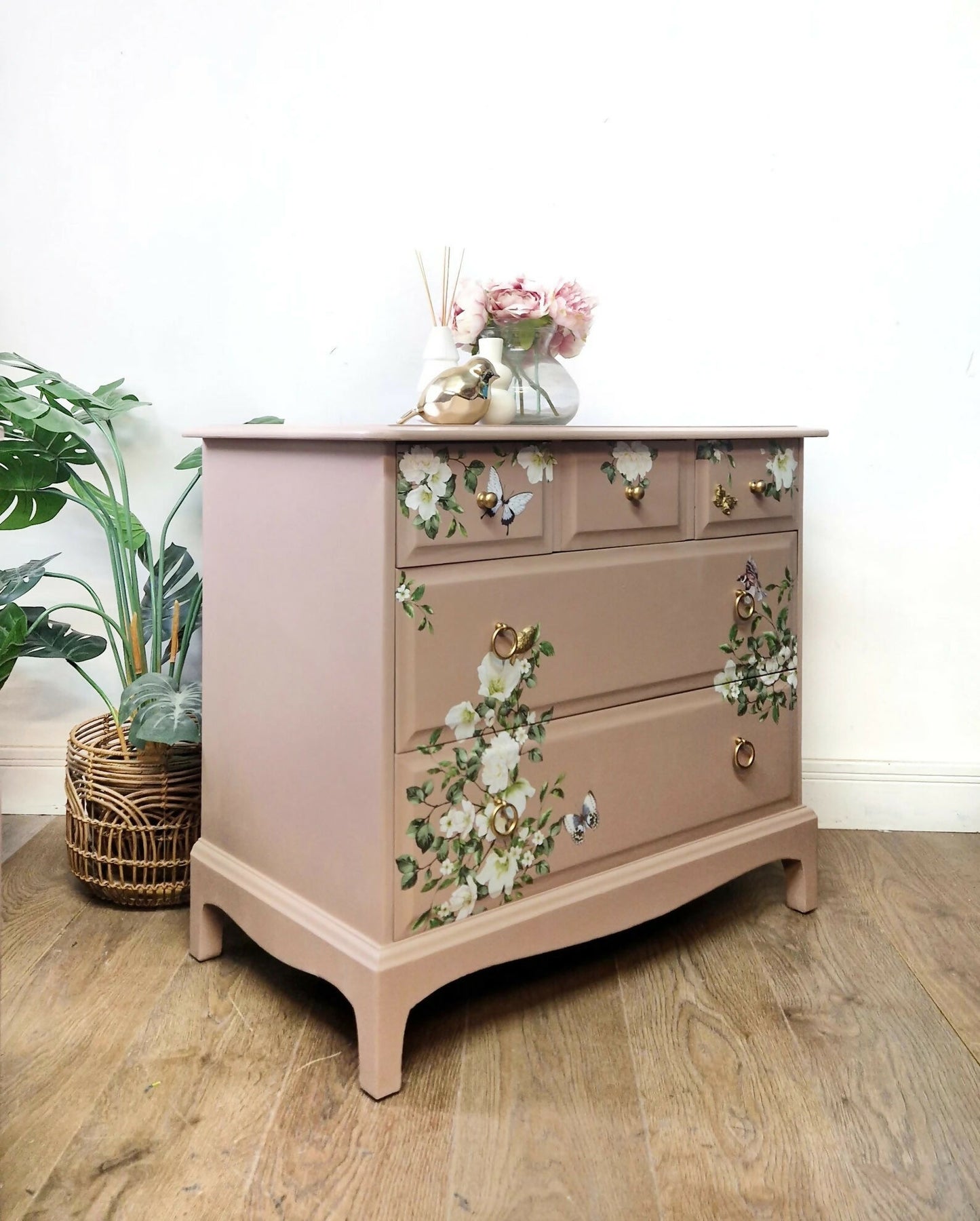 Stag pink chest of drawers