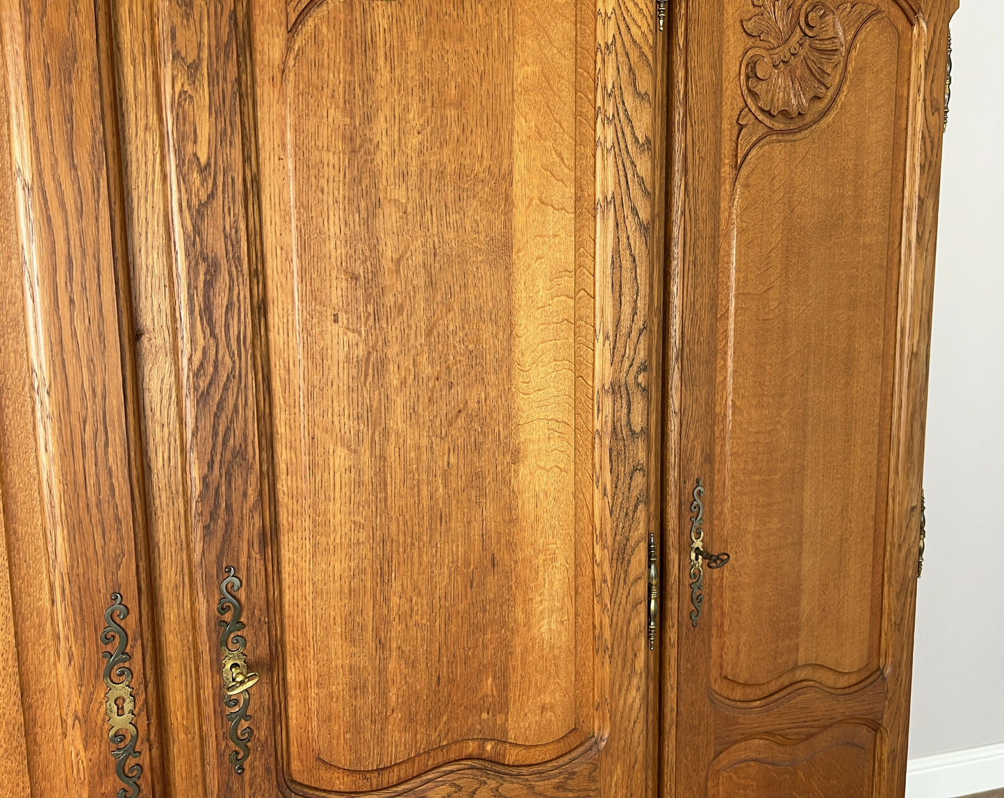 Wardrobe Vintage French Louis XVI Style Oak Four Door Carved Armoire LOT 6399