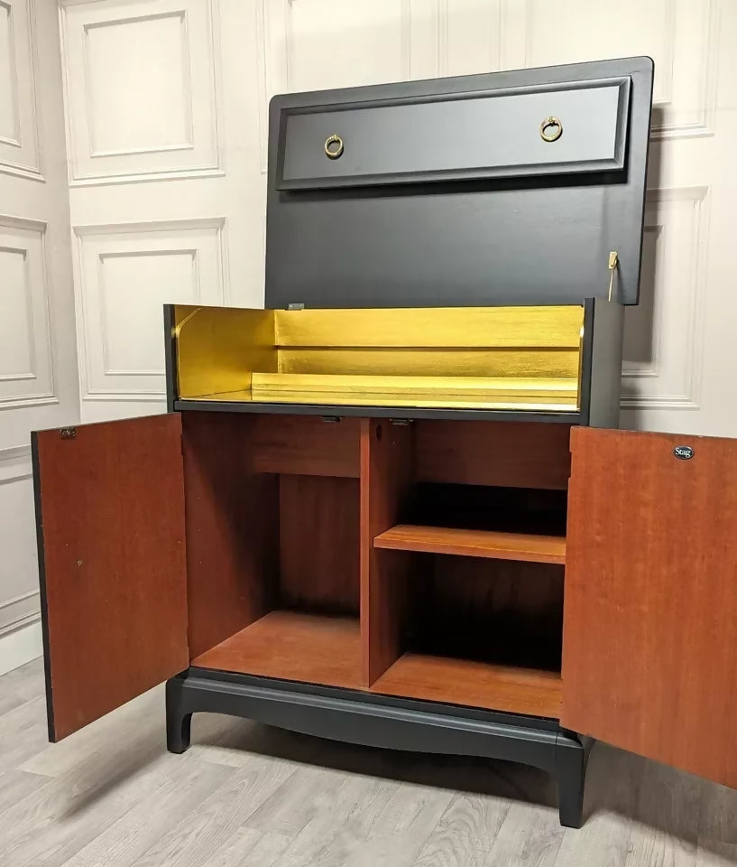 STAG Minstrel Drinks Sideboard Vintage Cocktails Cabinet Custom Spray