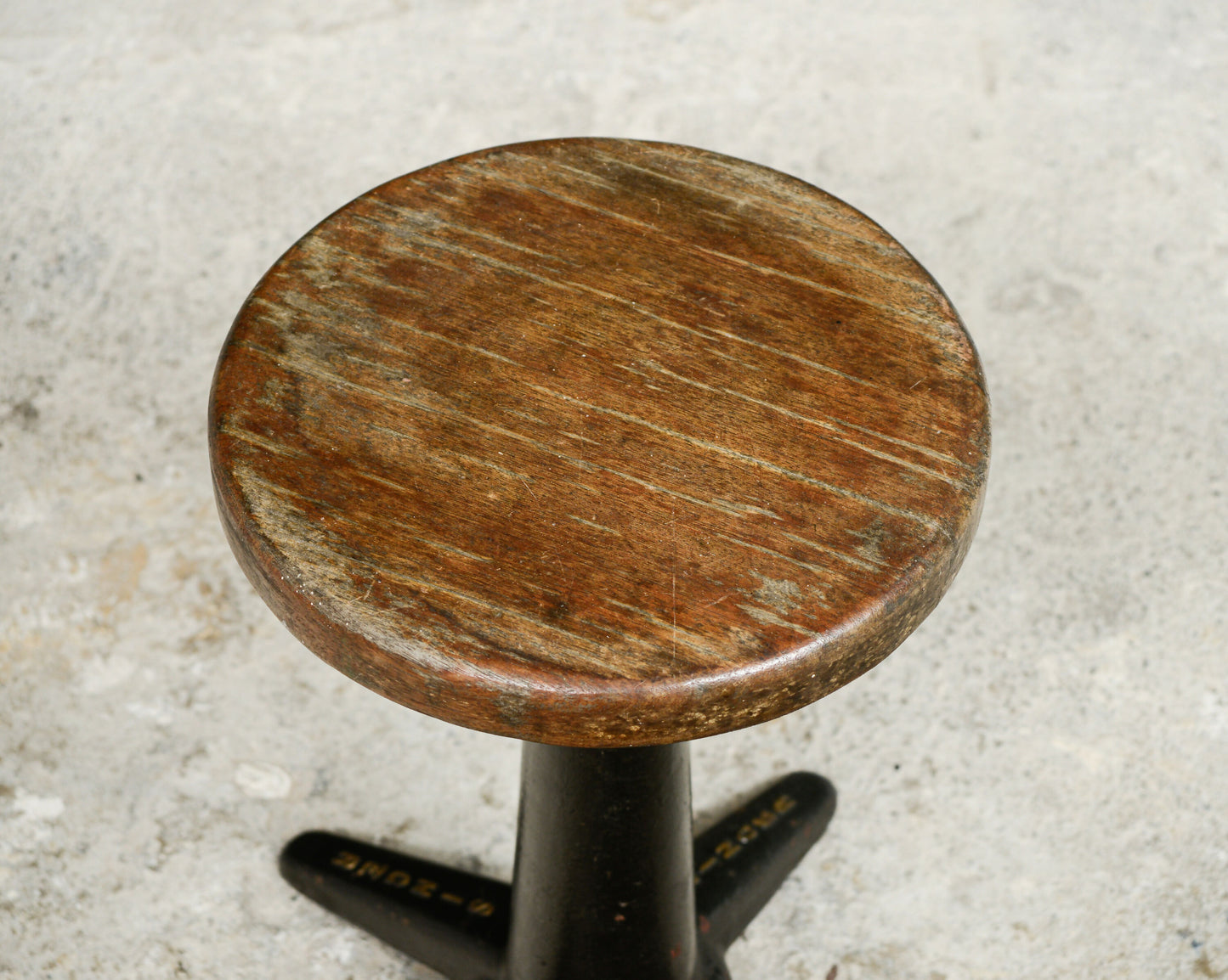 Antique Singer Sewing Machinists Stools - Cast Iron - Adjustable Height -SKU 165