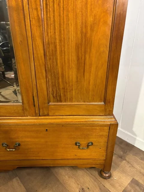 Edwardian Mahogany Triple Door Wardrobe