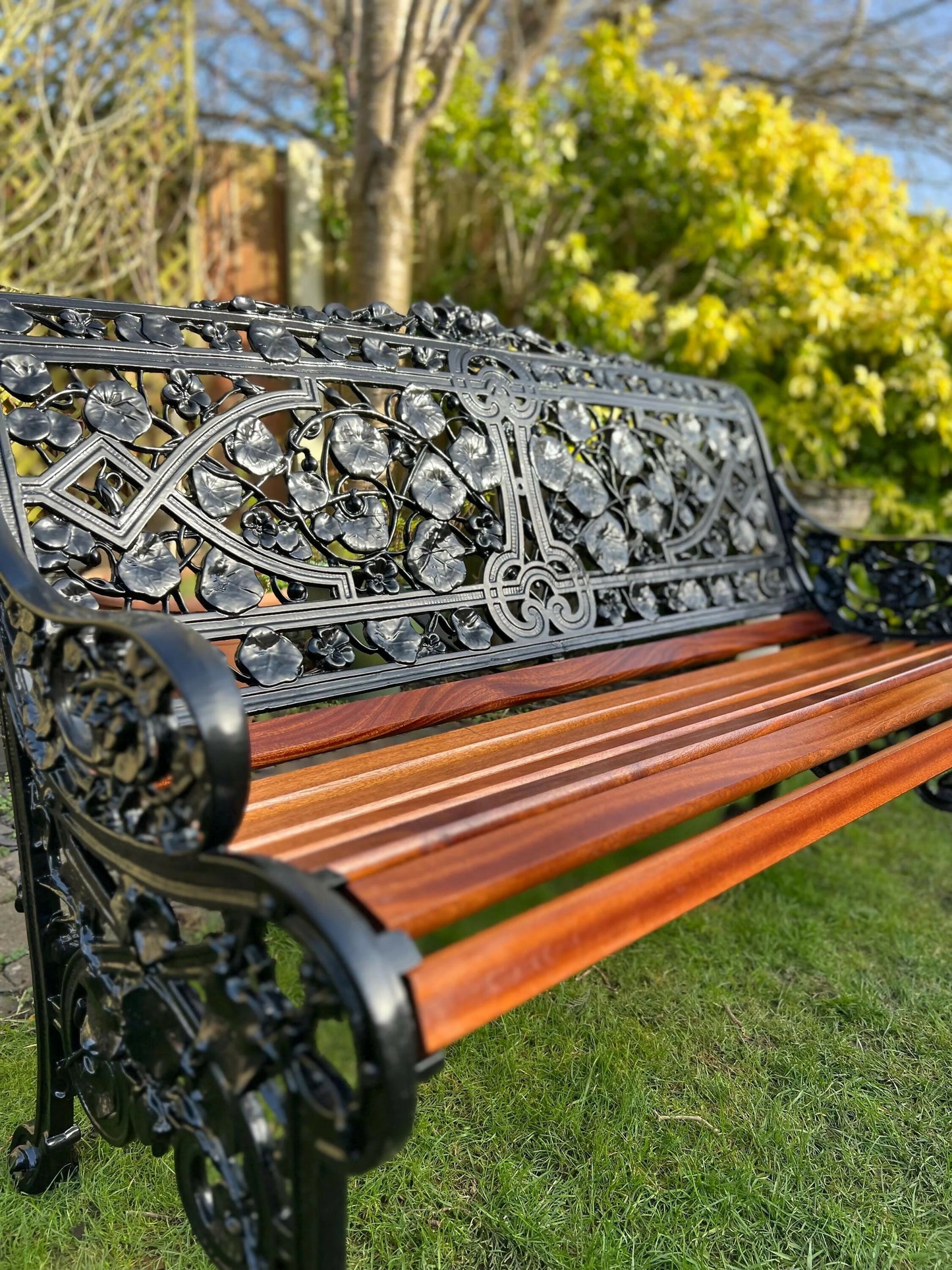 Coalbrookdale Nasturtium Garden Bench in Green with Sapele Slats