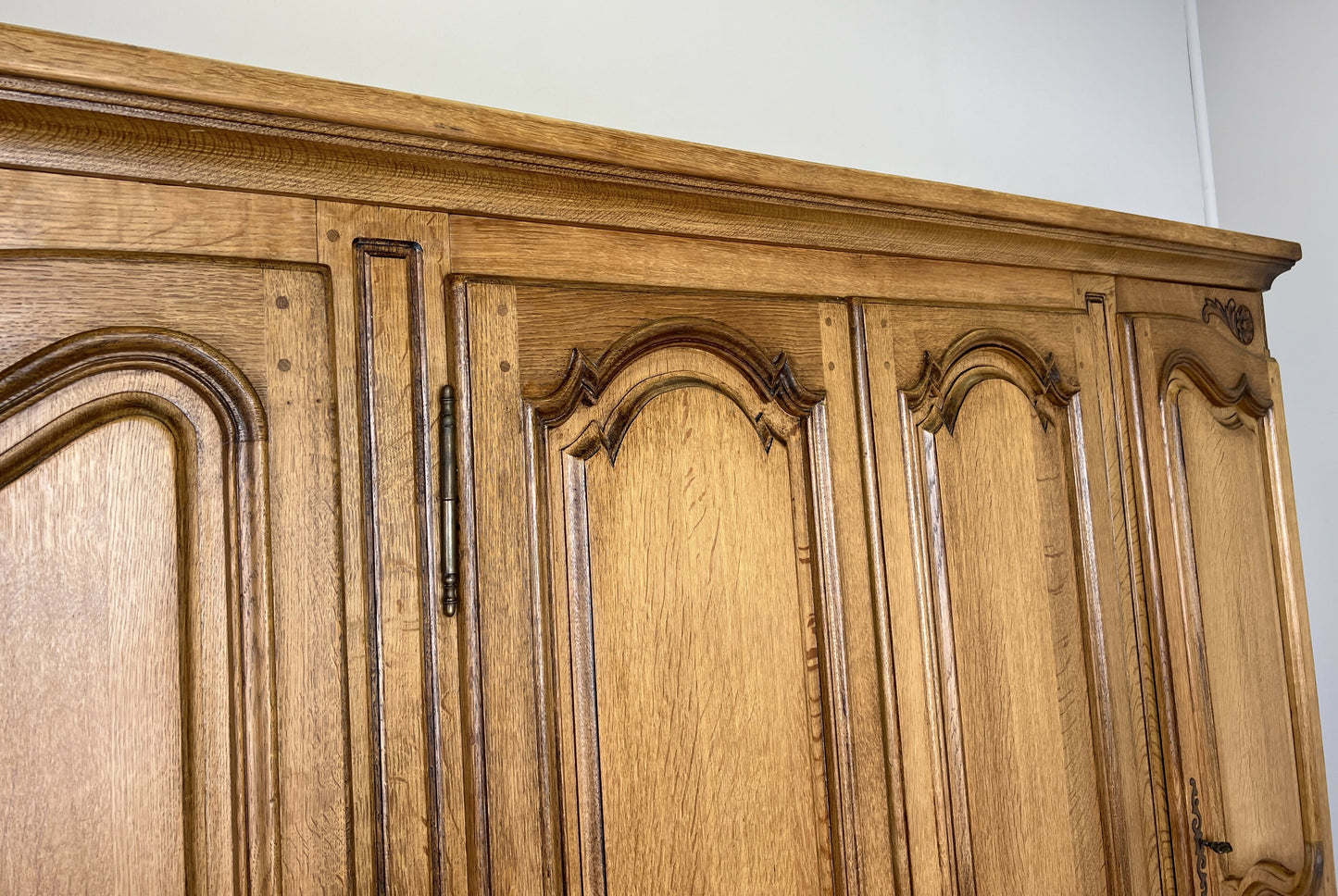 Wardrobe Vintage French Style Oak Four Door Carved Armoire Cabinet LOT 6116