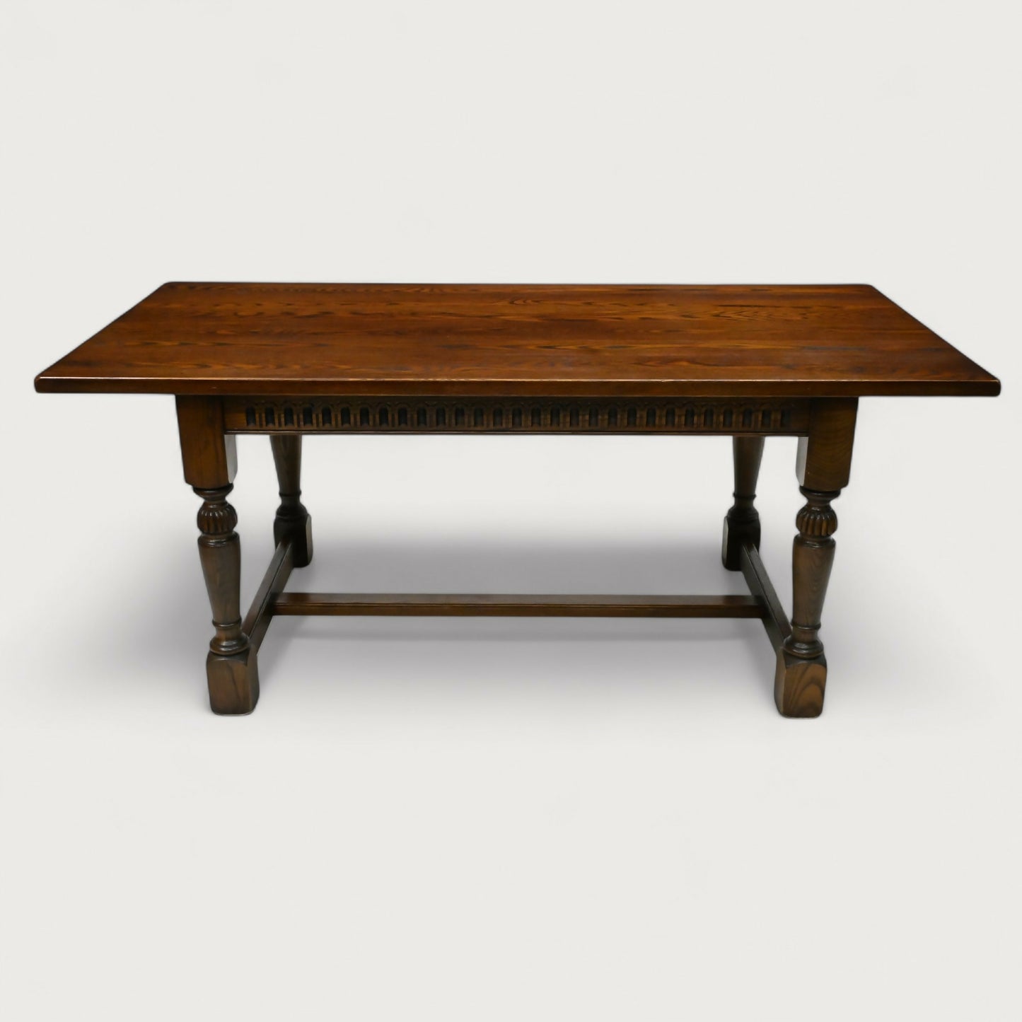 Old Charm Exeter Solid Oak Dining Table Tudor Brown VGC Seats 8 FREE UK Delivery. SBR10334/1504E