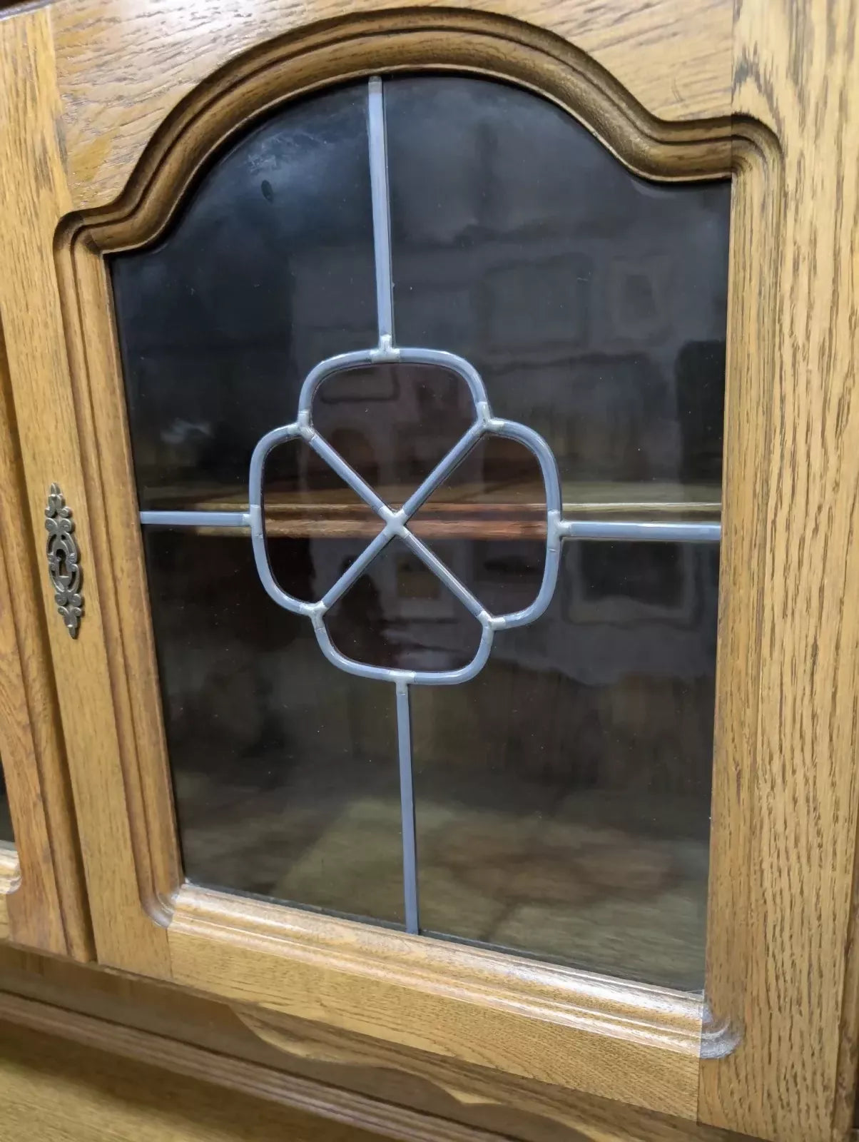 Large Solid Oak Dresser Cabinet Oak Veneer Leaded Glass Dresser Sideboard