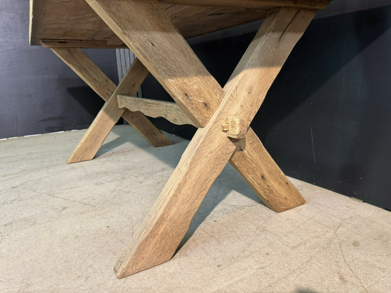 X Ldgs French Oak Farmhouse Dining Table