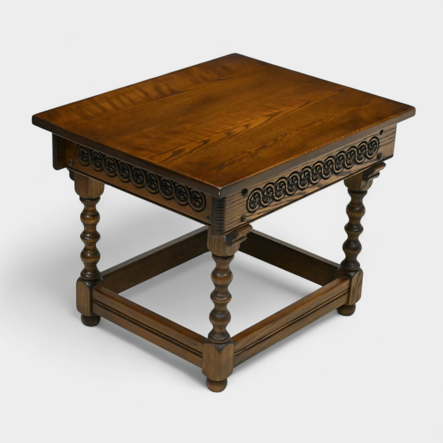 Old Charm Side Table Lamp Table Light Oak Bobbin Turned Legs FREE UK Delivery. SBR10764/2807E