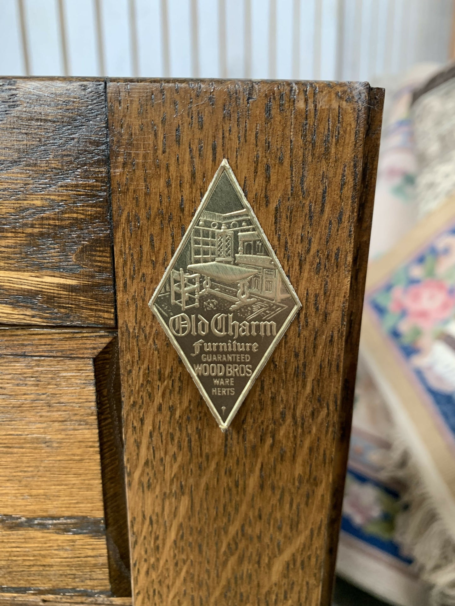 Old Charm Sovereign dresser sideboard with a light oak finish.