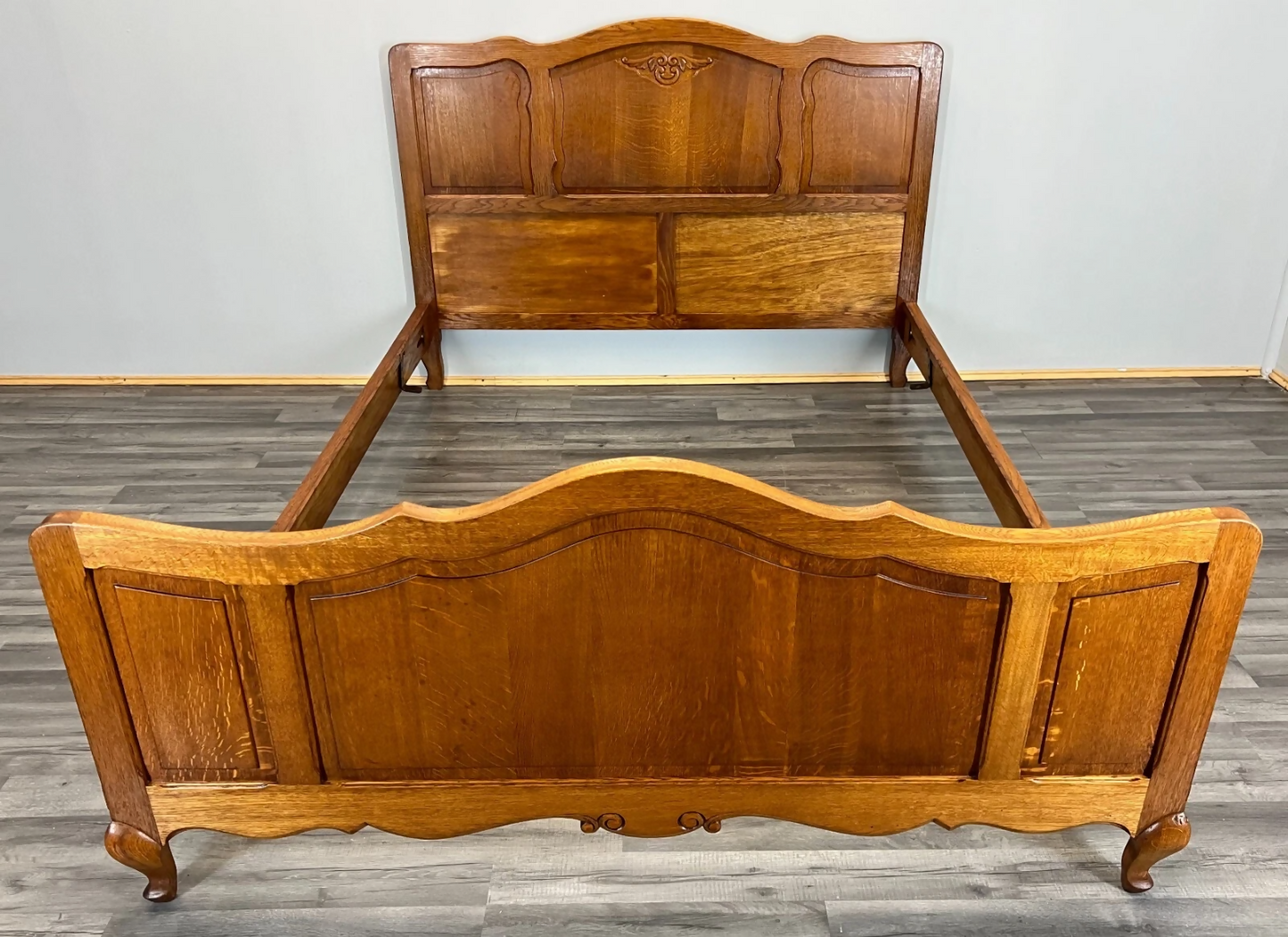 Bed Vintage French Louis XVI Oak Double Bed Frame Carved Headboard LOT 3664