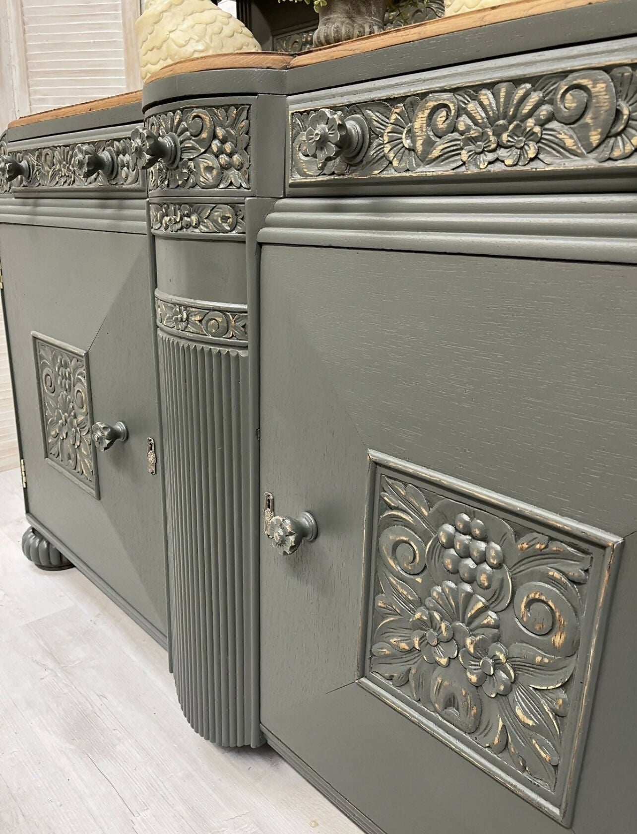 Stunning Art Deco Vintage Sideboard Solid Oak