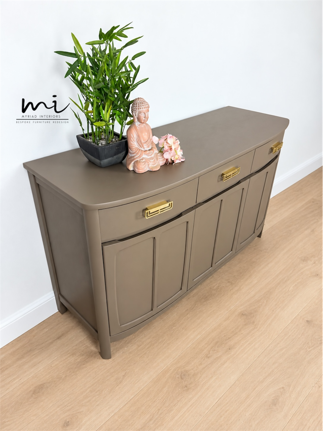 Refinished minimalist neutral taupe brown Nathan sideboard, mid century modern, tv stand, media unit, teak drinks cabinet, cocktail, console