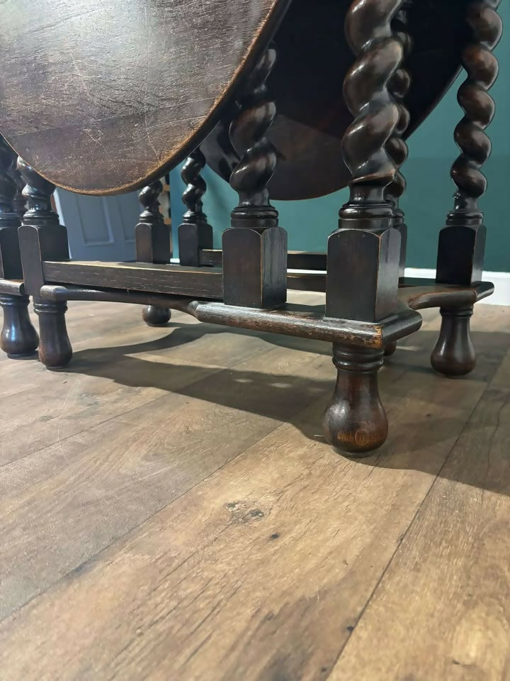 Vintage Dark Oak Gateleg Table 0