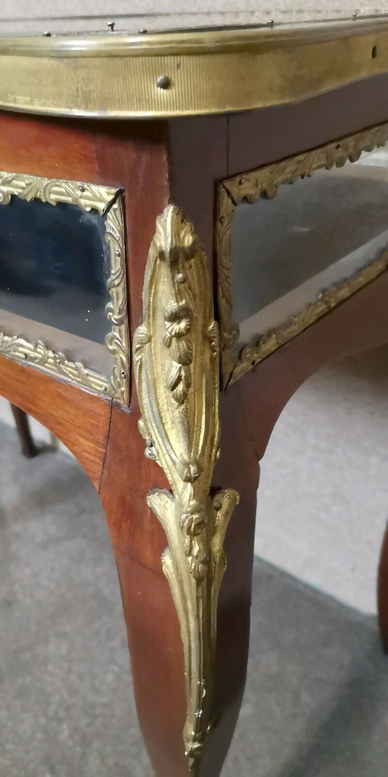 Antique Mahogany Bijouterie Table / Display Table