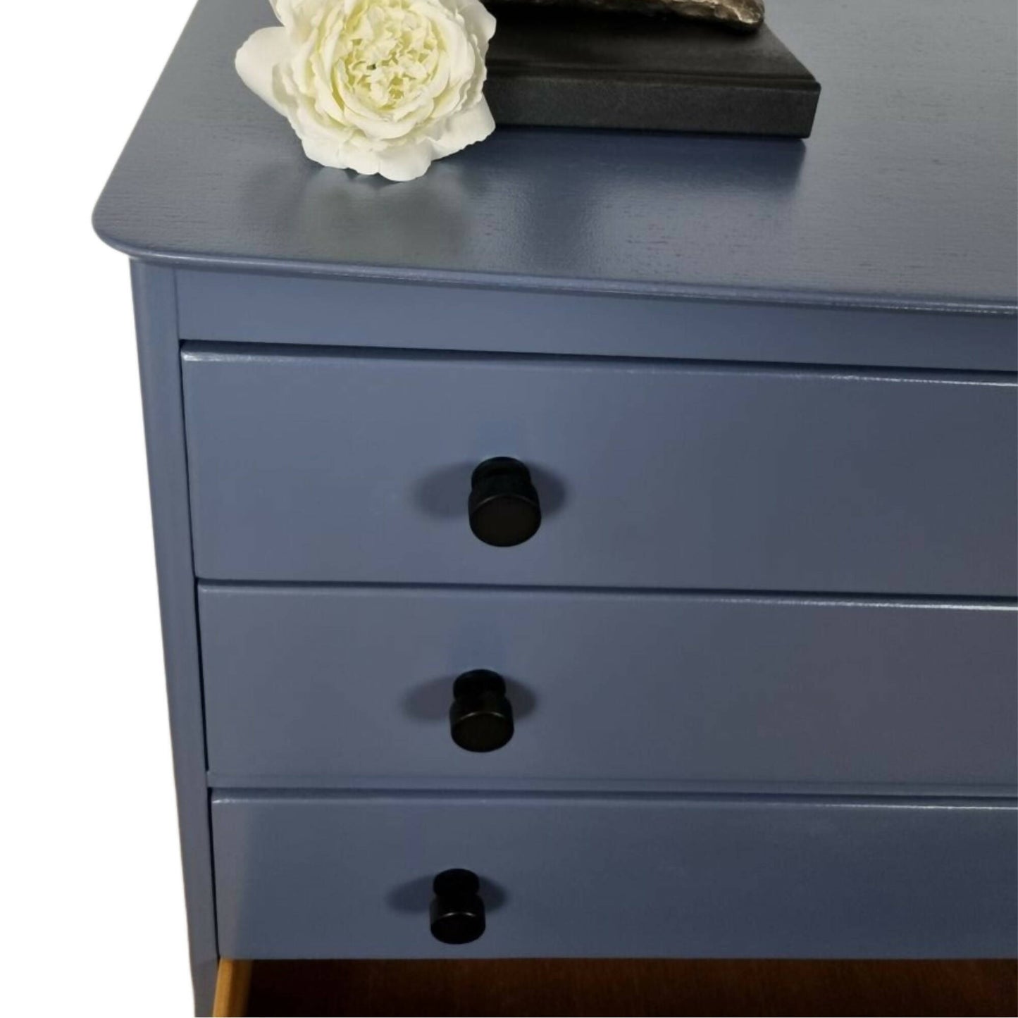 Blue chest of drawers with black handles, Bedroom furniture, Four drawers, Lebus