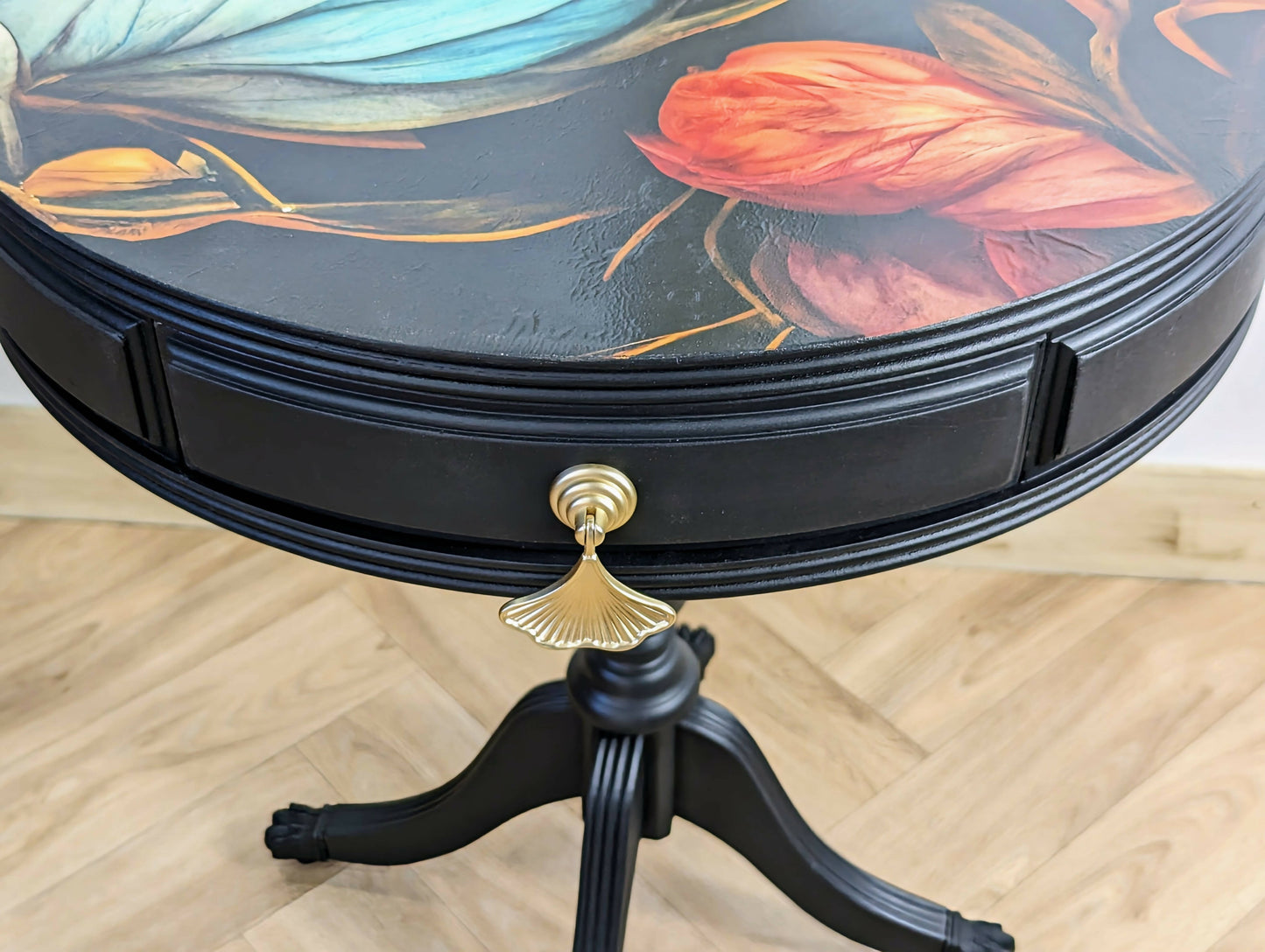 Vintage art deco style drum table with 2 drawers, decoupage side table, black/ gold occasional table, lamp table